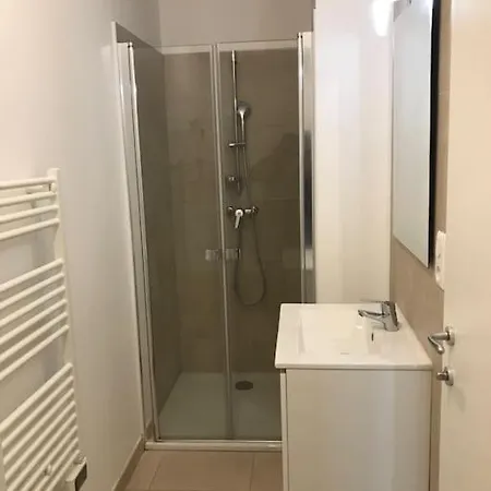 Appt T4 Acces Plage, Piscine Privee, Clim N3-4 شقة