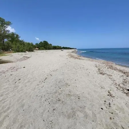 Appt T4 Acces Plage, Piscine Privee, Clim N3-4 شقة